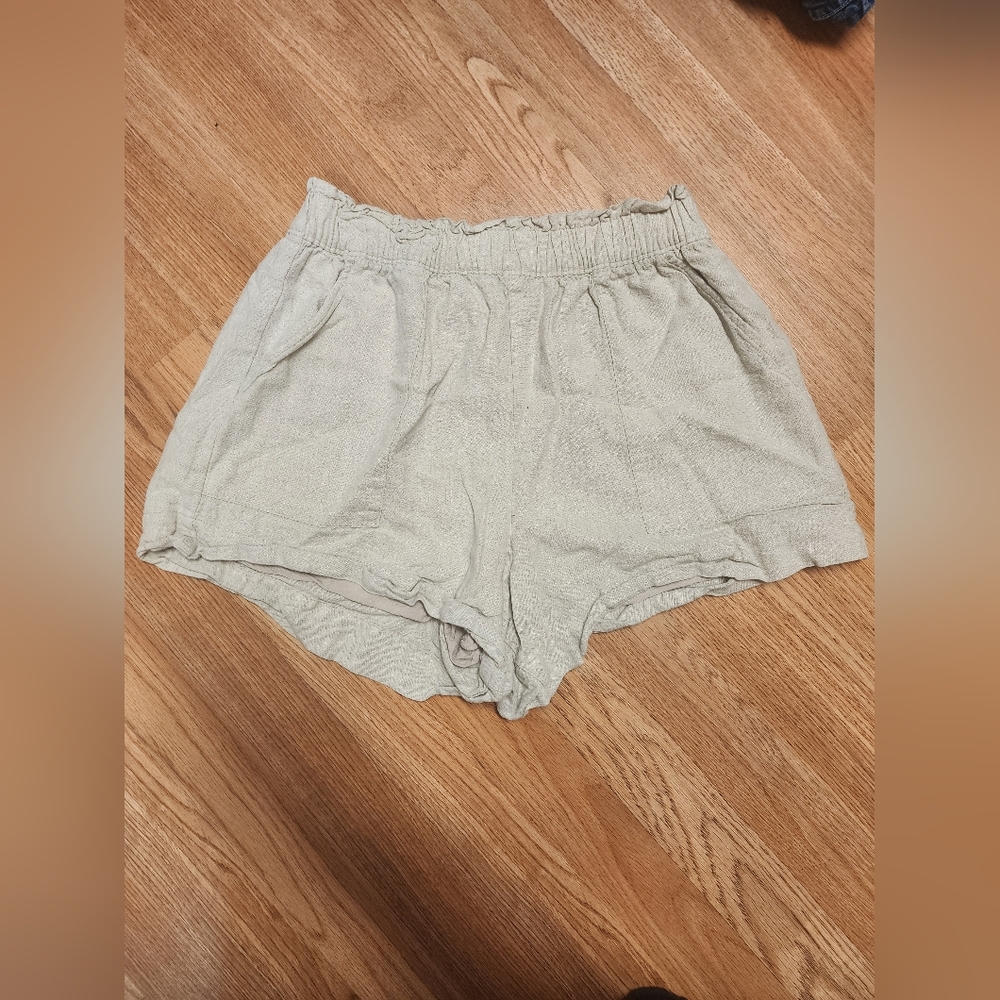 Abercrombie & Fitch High Waisted Shorts, Size M